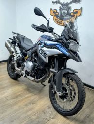 https://img.olx.com.br/thumbs256x256/65/653694198388621.jpg