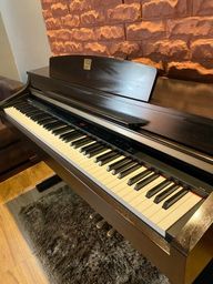 Título do anúncio: Piano Yamaha CLP330
