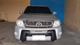 Título do anúncio: Toyota Hilux 2011 4x4 Diesel 