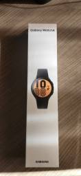 Título do anúncio: Relogio Galaxy Watch 4 lacrado na caixa