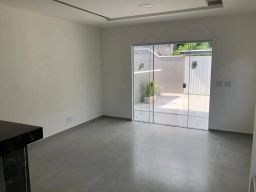 https://img.olx.com.br/thumbs256x256/65/658555408393182.jpg