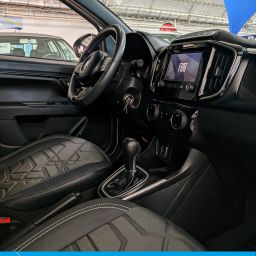 https://img.olx.com.br/thumbs256x256/65/658635196370753.jpg