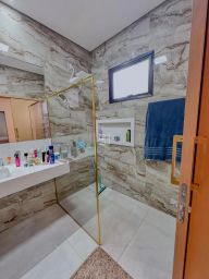 https://img.olx.com.br/thumbs256x256/65/659526756643988.jpg
