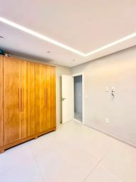 https://img.olx.com.br/thumbs256x256/65/659612689196028.jpg