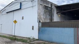 Título do anúncio: Barracão com 480M² no Bairro Industrial de Paranaguá