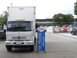 Título do anúncio: MERCEDES-BENZ 1718 6x2 Diesel 1718 2p (diesel) 2010/2011 Via Trucks | Unidade Contagem