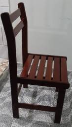 Título do anúncio: Cadeiras em madeira USADA em ótimo estado de conservação.