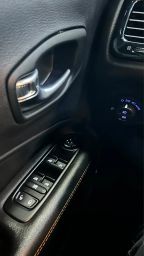 https://img.olx.com.br/thumbs256x256/66/663642565032039.jpg