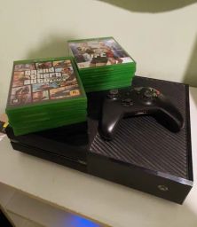 Microsoft Xbox 360 + Kinect e 3 Jogos E 4gb Standard Cor Preto em