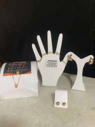 https://img.olx.com.br/thumbs256x256/66/666562642904619.jpg