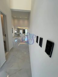 https://img.olx.com.br/thumbs256x256/66/667561524282021.jpg