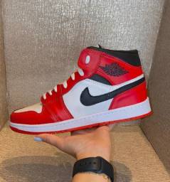 Título do anúncio: Tênis Nike Air Jordan Novos 