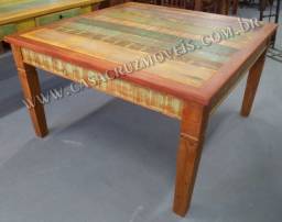 Título do anúncio: mesa quadrada em madeira de demolição 150/150