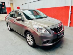 https://img.olx.com.br/thumbs256x256/67/670577878164342.jpg