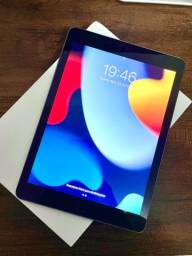 Título do anúncio: iPad 6 32gb impecável como novo 