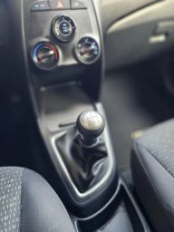 https://img.olx.com.br/thumbs256x256/67/672588020431002.jpg