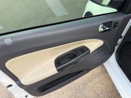 https://img.olx.com.br/thumbs256x256/67/673606441209566.jpg
