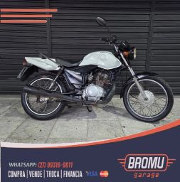 https://img.olx.com.br/thumbs256x256/67/674563355364323.jpg