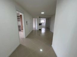 https://img.olx.com.br/thumbs256x256/67/674601030979882.jpg