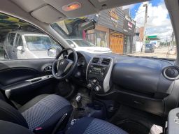 https://img.olx.com.br/thumbs256x256/67/674698417736340.jpg