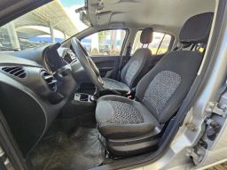 https://img.olx.com.br/thumbs256x256/67/675554402058182.jpg