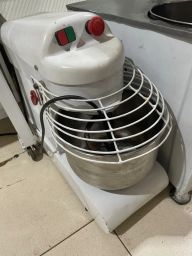 https://img.olx.com.br/thumbs256x256/67/676534399888307.jpg