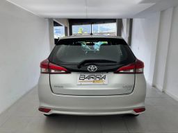 https://img.olx.com.br/thumbs256x256/67/676560647338045.jpg