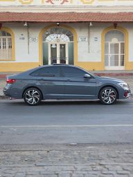 https://img.olx.com.br/thumbs256x256/67/676683182024870.jpg