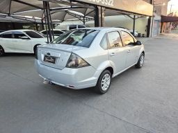 https://img.olx.com.br/thumbs256x256/67/676686315572978.jpg