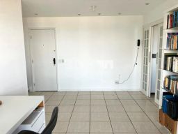 https://img.olx.com.br/thumbs256x256/67/677449477078952.jpg