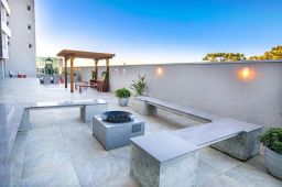 https://img.olx.com.br/thumbs256x256/67/677524529688572.jpg