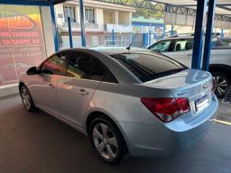 https://img.olx.com.br/thumbs256x256/67/677620193898214.jpg