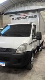 https://img.olx.com.br/thumbs256x256/67/678410052941997.jpg