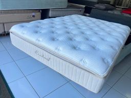 https://img.olx.com.br/thumbs256x256/67/678425789918426.jpg