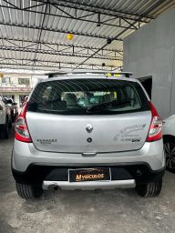 https://img.olx.com.br/thumbs256x256/67/678654313444428.jpg