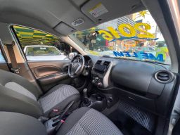 https://img.olx.com.br/thumbs256x256/68/680643431309528.jpg