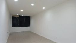 https://img.olx.com.br/thumbs256x256/68/681608303702921.jpg