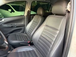 https://img.olx.com.br/thumbs256x256/68/681694078222073.jpg