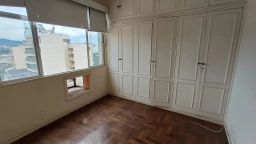 https://img.olx.com.br/thumbs256x256/68/682503403255205.jpg