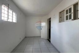 https://img.olx.com.br/thumbs256x256/68/682593404050519.jpg