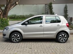 https://img.olx.com.br/thumbs256x256/68/682666163972101.jpg