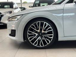 https://img.olx.com.br/thumbs256x256/68/684656063237568.jpg