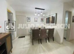https://img.olx.com.br/thumbs256x256/68/685507160464941.jpg