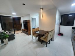 https://img.olx.com.br/thumbs256x256/68/685613299200921.jpg