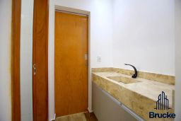 https://img.olx.com.br/thumbs256x256/68/687419657116795.jpg