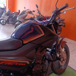 https://img.olx.com.br/thumbs256x256/68/687687427404315.jpg