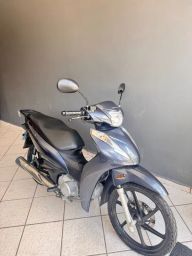 https://img.olx.com.br/thumbs256x256/68/688567733652758.jpg