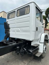 https://img.olx.com.br/thumbs256x256/68/688601211619429.jpg