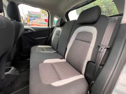 https://img.olx.com.br/thumbs256x256/68/688621199448236.jpg