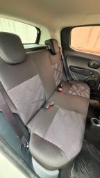 https://img.olx.com.br/thumbs256x256/68/689631551980800.jpg